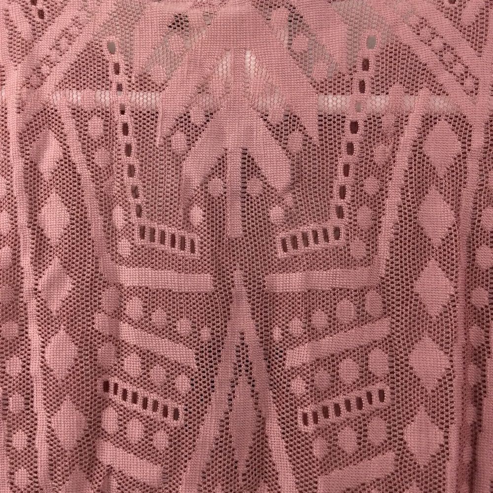 NWT BCBGMAXAZRIA Rose Pink “AGDA”‎ Fitted Lace Long Sleeved Top - Medium - Picture 8 of 10